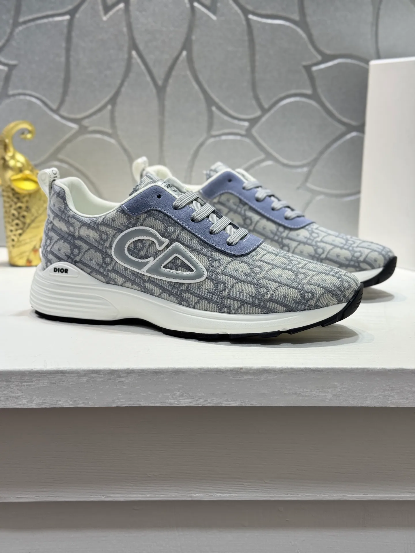 Men's shoes 💰420 [New style] 🏵️🏵️Original quality! Dior🔥Christan Dior (Dior) hot style [new style]⚠⚠️Top purchasing agent🔍🔍Men's HK counters are on sale simultaneously. Sole: The original sole is specially provided by the original factory. The exclusive movable molded sole is super comfortable. The original factory follows the order. 🔍🔍The high-quality multi-color splicing design is exquisite and unique, with canvas upper and mesh lining💪Details determine the quality. We only make shoes with care. You can go in and out of the counter at will. Welcome to compare🇮🇹Size: 38-44 (45 customized)